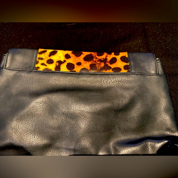 KK Kollection Clutch - Picture 4 of 8